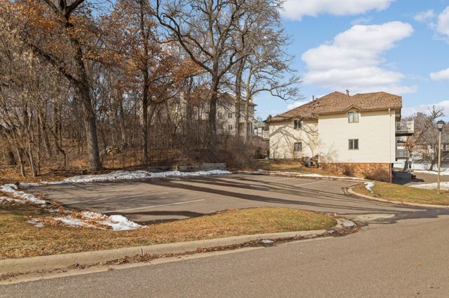 4185 Hilltop Point, Eagan, MN 55123