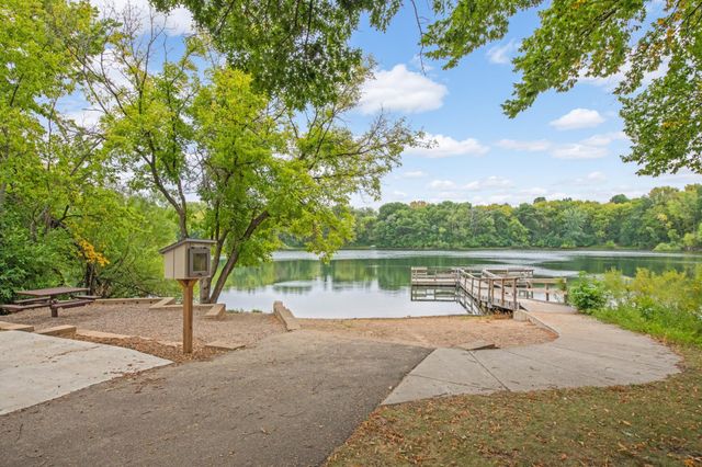 4185 Hilltop Point, Eagan, MN 55123