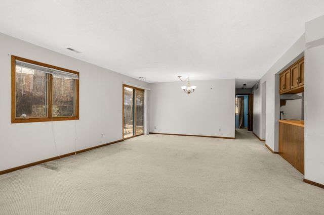 4185 Hilltop Point, Eagan, MN 55123