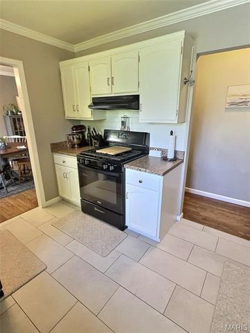 5803 Piasa Trail, Godfrey, IL 62035