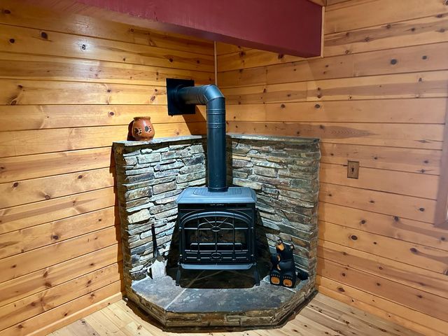 2893 Zuni Dr, Arnold, CA 95223