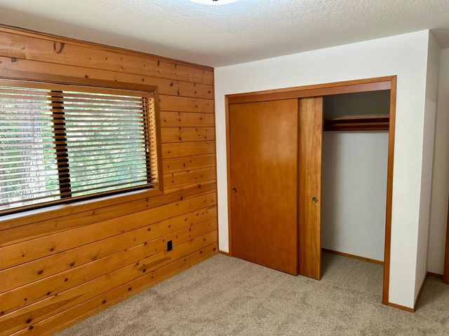 2893 Zuni Dr, Arnold, CA 95223