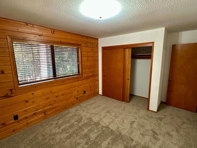 2893 Zuni Dr, Arnold, CA 95223