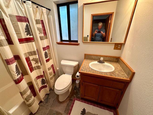 2893 Zuni Dr, Arnold, CA 95223