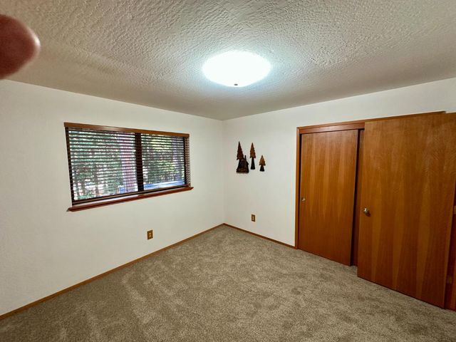 2893 Zuni Dr, Arnold, CA 95223