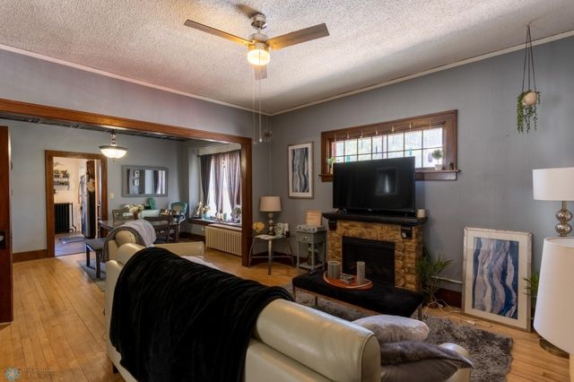 1301 10th Street S, Fargo, ND 58103