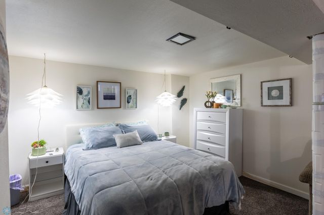 1301 10th Street S, Fargo, ND 58103