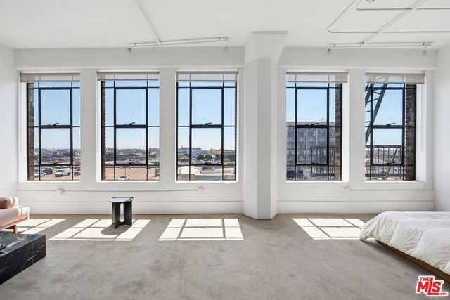 315 E 8th Street 505, Los Angeles, CA 90014