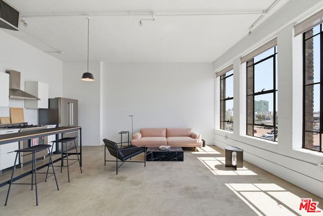 315 E 8th Street 505, Los Angeles, CA 90014