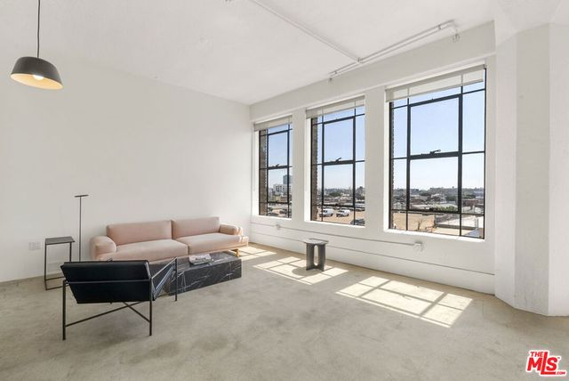315 E 8th Street 505, Los Angeles, CA 90014