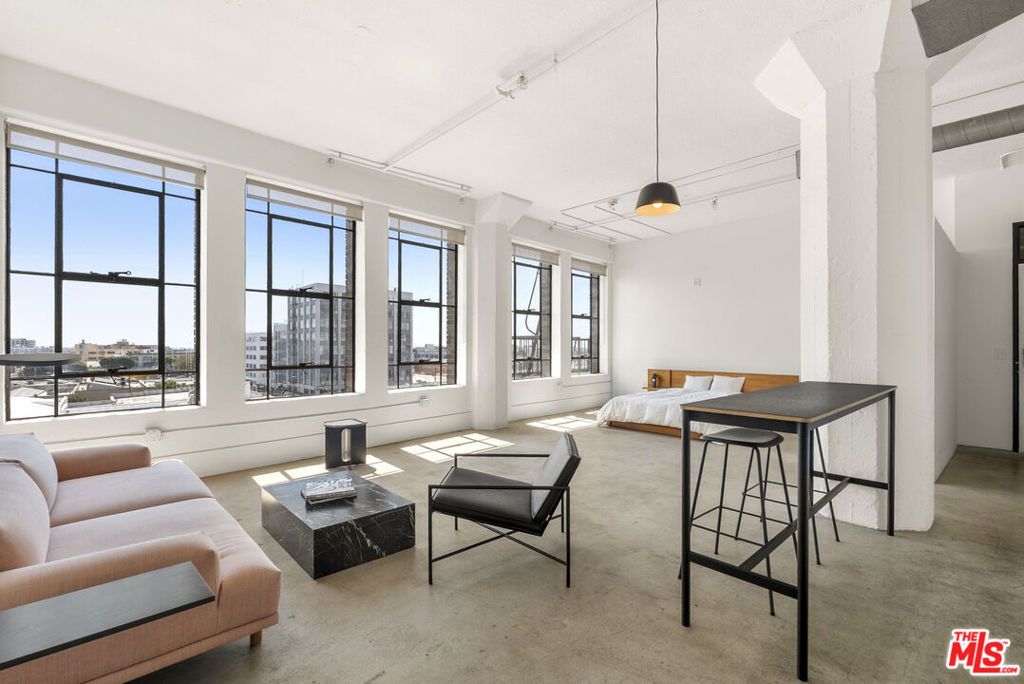 315 E 8th Street 505, Los Angeles, CA 90014