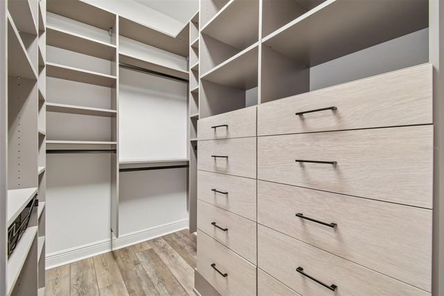 1246 FLORABLU DRIVE, Seffner, FL 33584