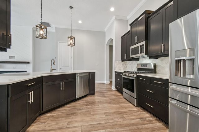 1246 FLORABLU DRIVE, Seffner, FL 33584