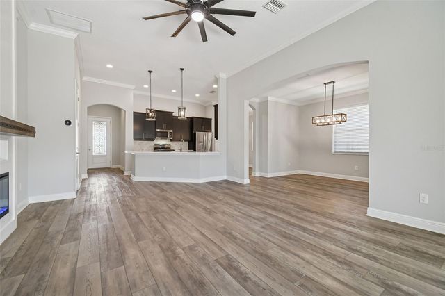 1246 FLORABLU DRIVE, Seffner, FL 33584