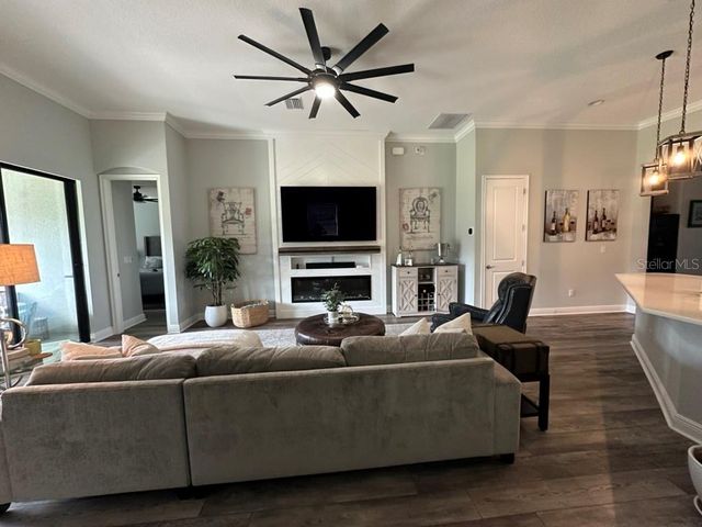 1246 FLORABLU DRIVE, Seffner, FL 33584