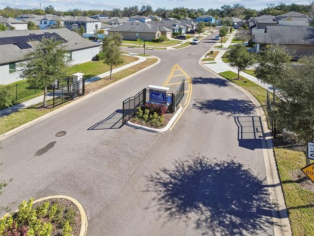 1246 FLORABLU DRIVE, Seffner, FL 33584