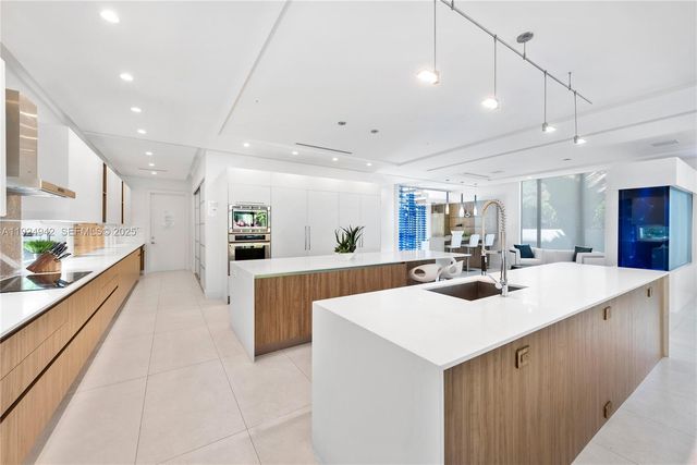 310 SE 11th Ave, Fort Lauderdale, FL 33301