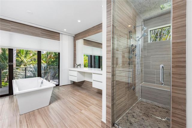 310 SE 11th Ave, Fort Lauderdale, FL 33301