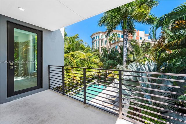 310 SE 11th Ave, Fort Lauderdale, FL 33301