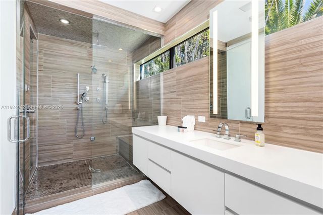 310 SE 11th Ave, Fort Lauderdale, FL 33301
