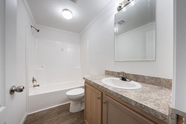 2780 Naples Court, Lapeer, MI 48446