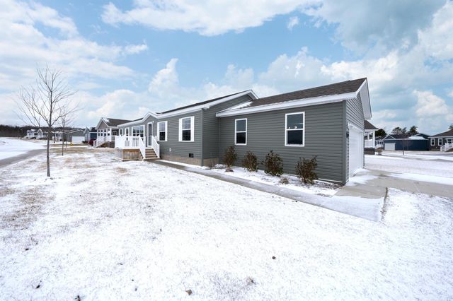 2780 Naples Court, Lapeer, MI 48446