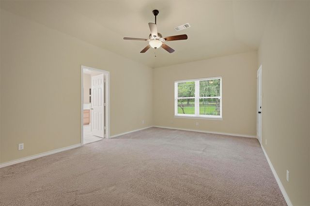 106 Santee Drive, Lake Kiowa, TX 76240