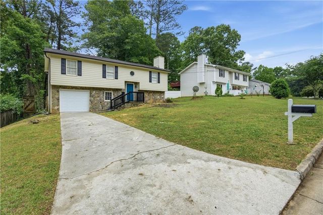 1600 Sugar Plum Drive SW, Conyers, GA 30094