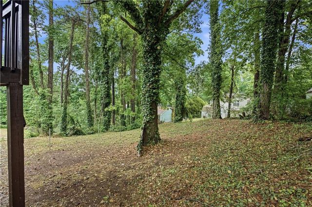 1600 Sugar Plum Drive SW, Conyers, GA 30094
