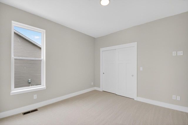 528 Kiddle LANE, Union Grove, WI 53182