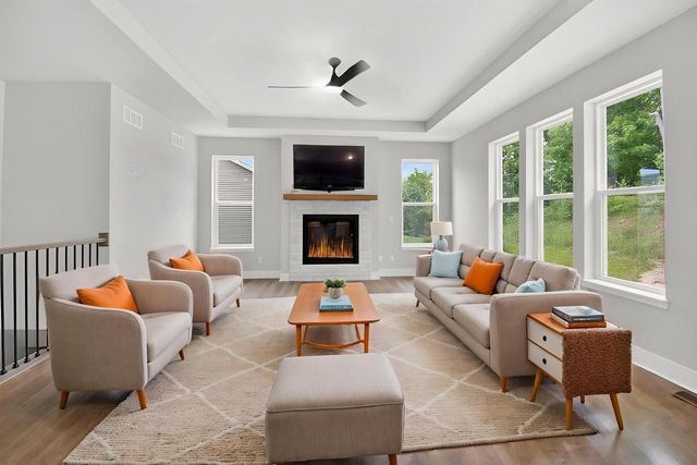 528 Kiddle LANE, Union Grove, WI 53182