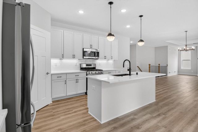 528 Kiddle LANE, Union Grove, WI 53182