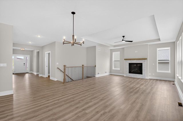 528 Kiddle LANE, Union Grove, WI 53182