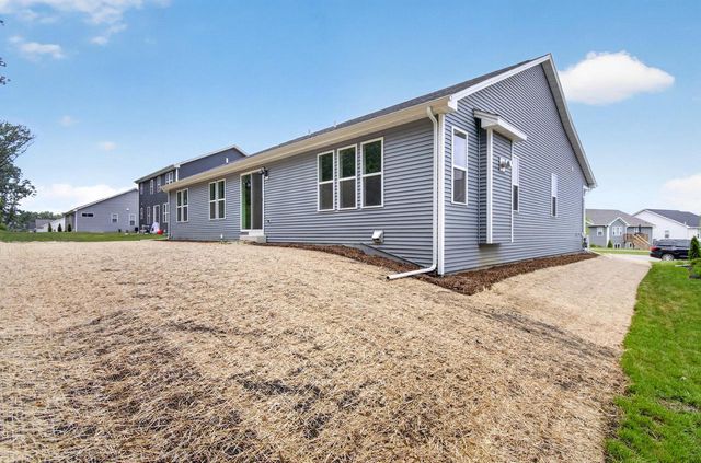 528 Kiddle LANE, Union Grove, WI 53182