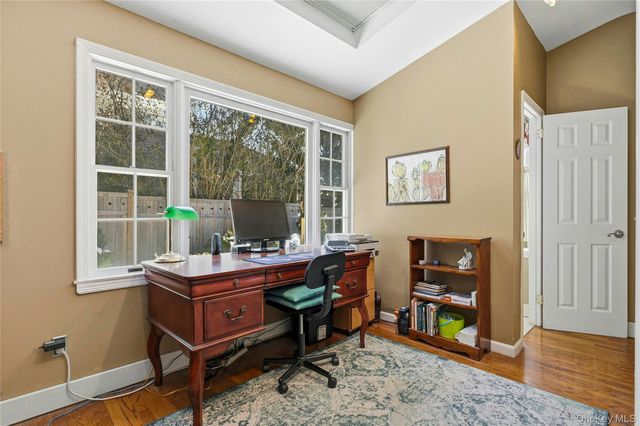 13 Walnut Street, Glen Head, NY 11545