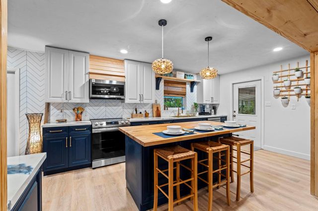 18989 SE Hillcrest Drive, Tequesta, FL 33469