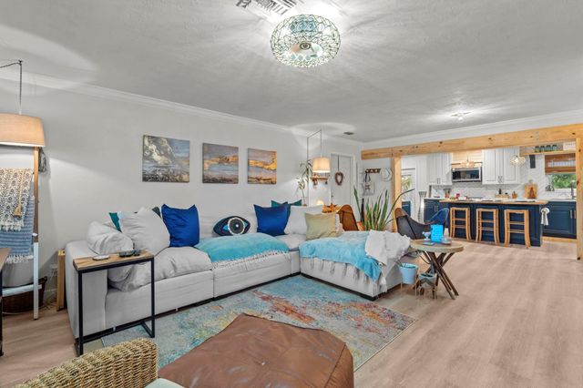 18989 SE Hillcrest Drive, Tequesta, FL 33469