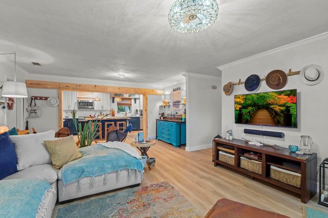 18989 SE Hillcrest Drive, Tequesta, FL 33469