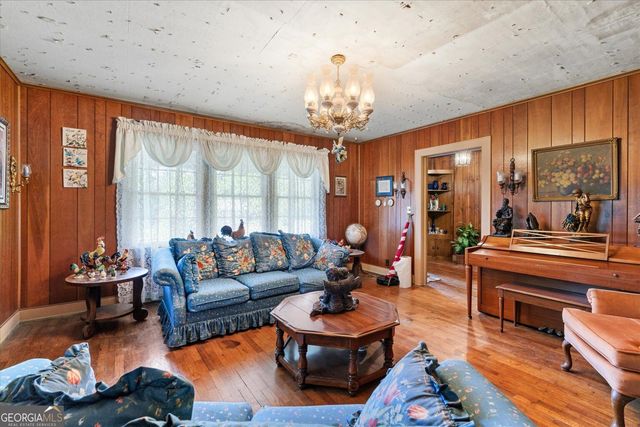 606 Woodland Drive, Dalton, GA 30721