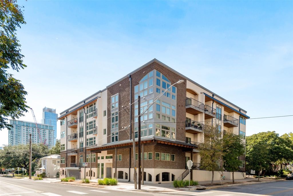 908 Nueces ST 44, Austin, TX 78701