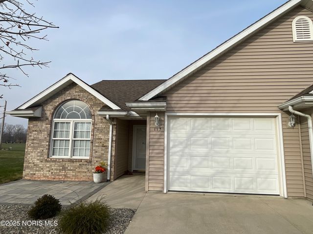 113 Maple Lane, Edgerton, OH 43517