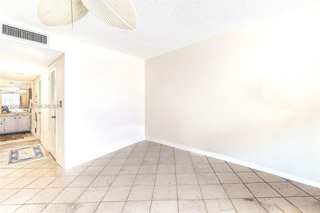 6039 Collins Ave 833, Miami Beach, FL 33140