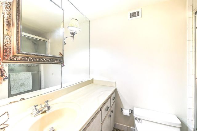 6039 Collins Ave 833, Miami Beach, FL 33140