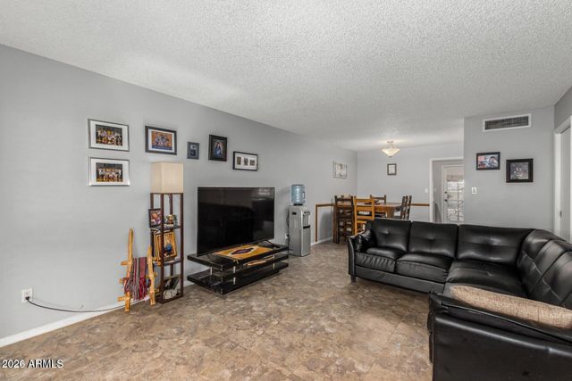 2925 W LAMAR Road, Phoenix, AZ 85017