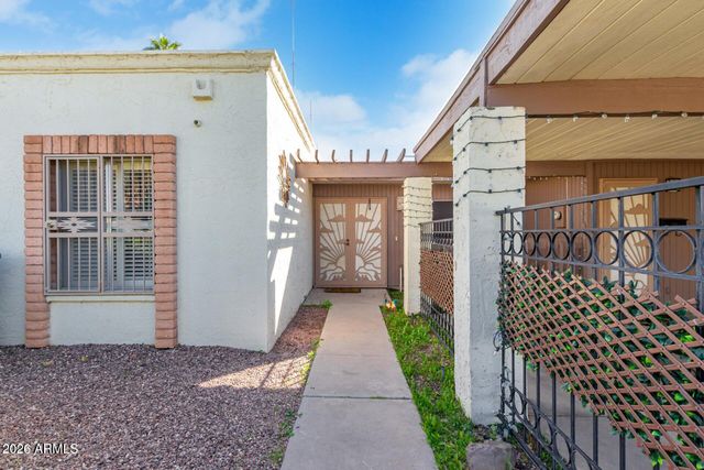 2925 W LAMAR Road, Phoenix, AZ 85017