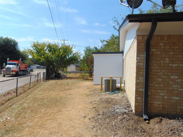 704 La Fonda Circle, Seagoville, TX 75159