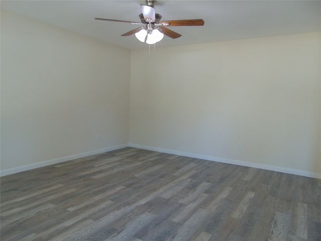 704 La Fonda Circle, Seagoville, TX 75159
