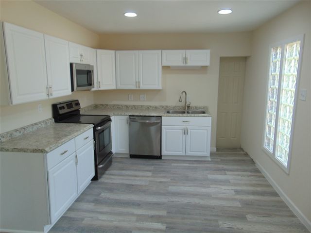 704 La Fonda Circle, Seagoville, TX 75159