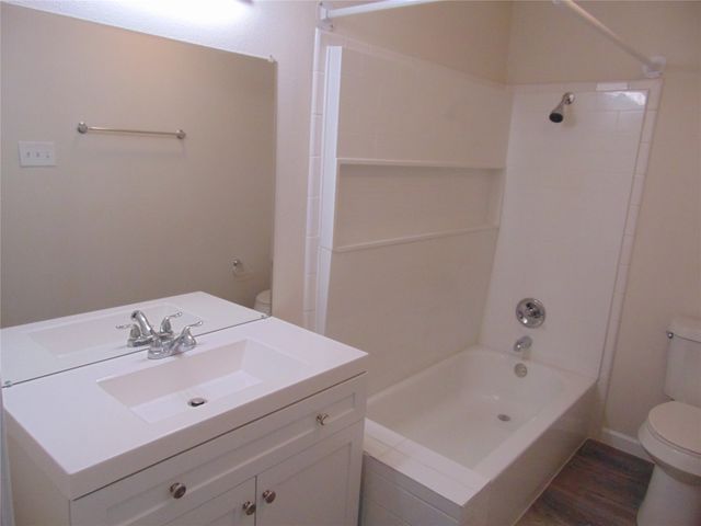 704 La Fonda Circle, Seagoville, TX 75159