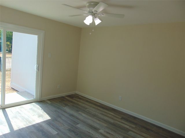 704 La Fonda Circle, Seagoville, TX 75159